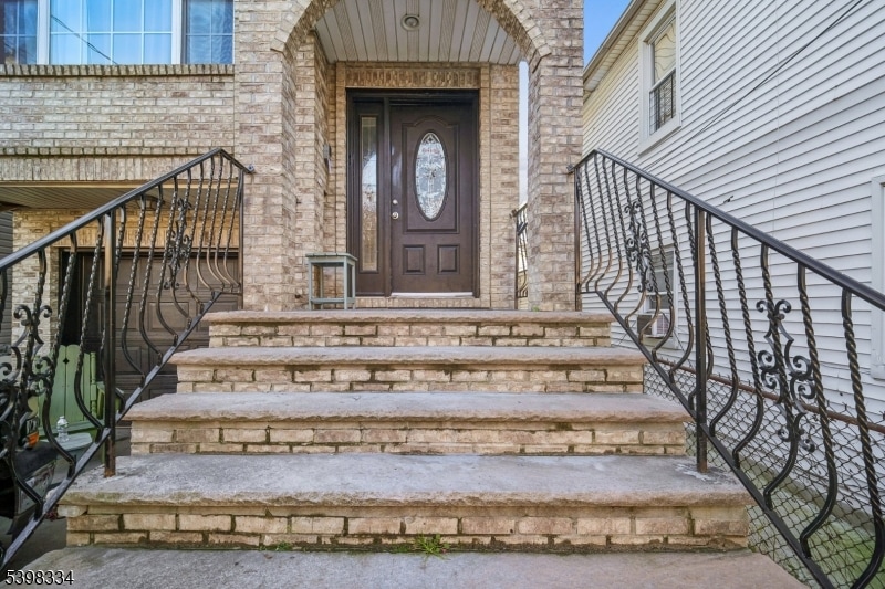 232 Port Ave Rr, Elizabeth City, NJ 07206 - photo 1