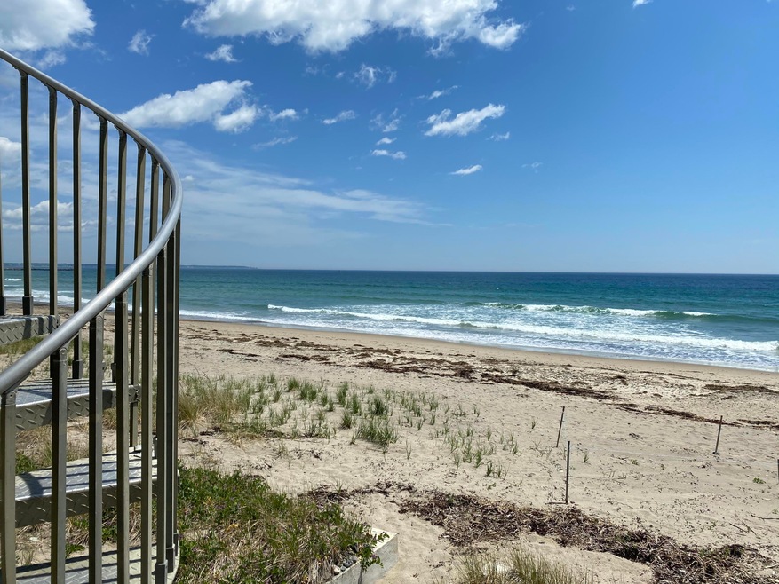 245 Atlantic Ave unit 4, Wells, ME 04090 - photo 1