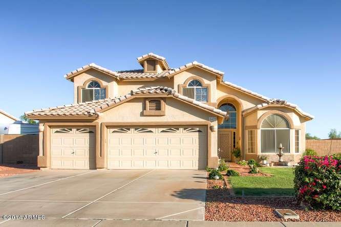 8429 W Willowbrook Drive-small-001-Exter