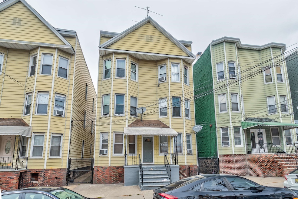 164 Highland Ave unit 1, Jersey City, NJ 07306 - photo 1