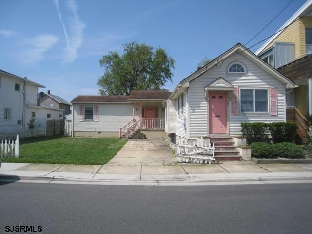 318 W Cresse Ave, Wildwood, NJ 08260 - photo 1
