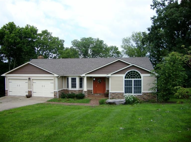 257 Beams Dr, Harrodsburg, KY 40330 - photo 1