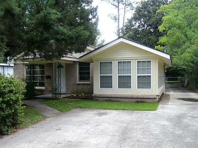 Facade/Exterior Front.