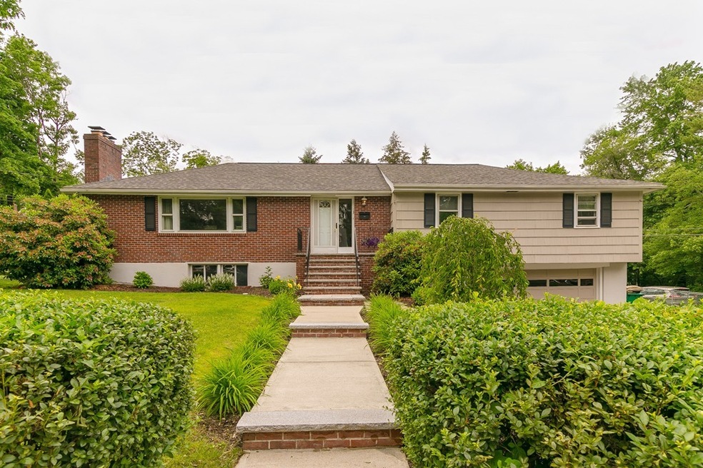 13 Glenwood St, Burlington, MA 01803 - photo 1