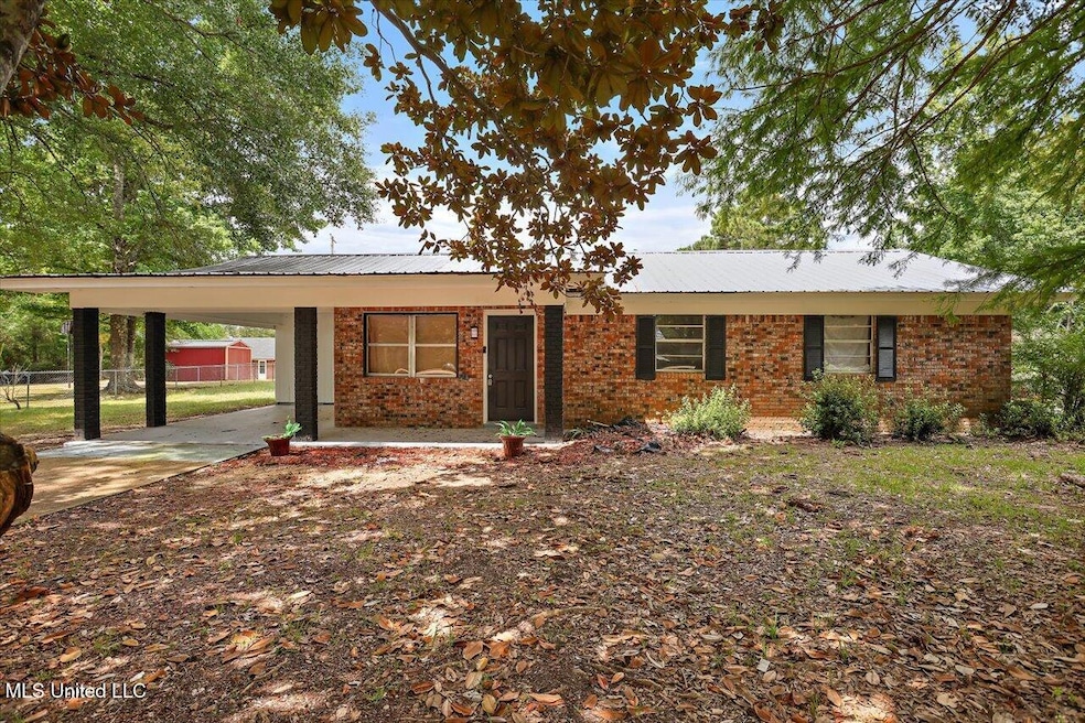 816 Boling St NE, Magee, MS 39111 - photo 1