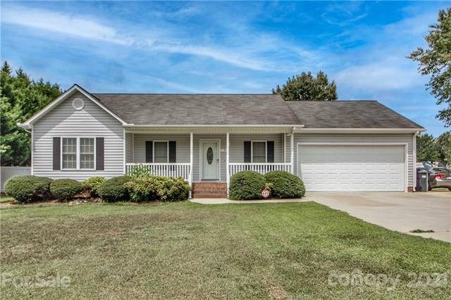 134 Clearview Rd, Statesville, NC 28625 - photo 1