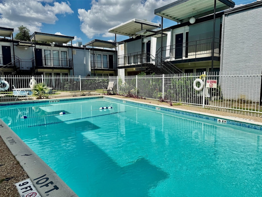 1000 Heights Blvd unit 1, Houston, TX 77008 - photo 1