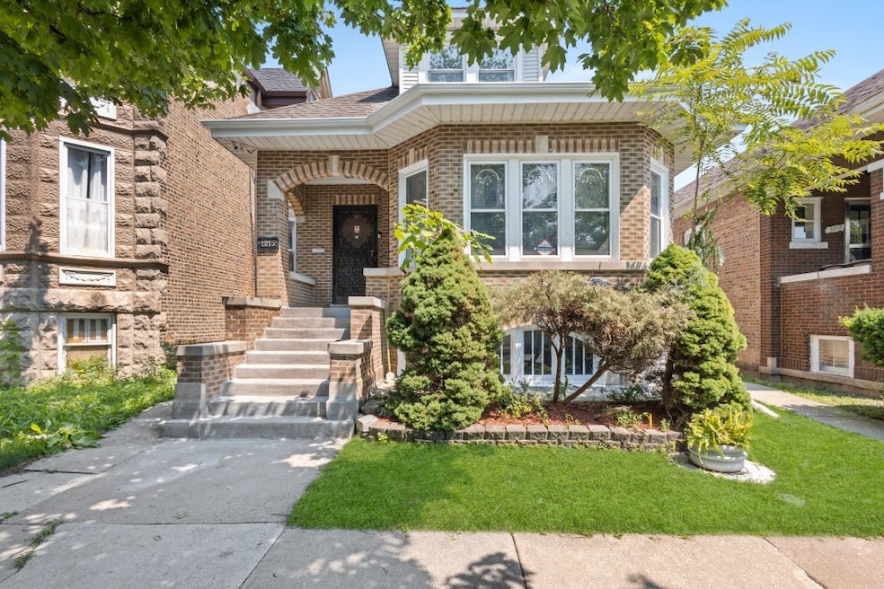 For Sale $449,999 • Co-Listing Agent