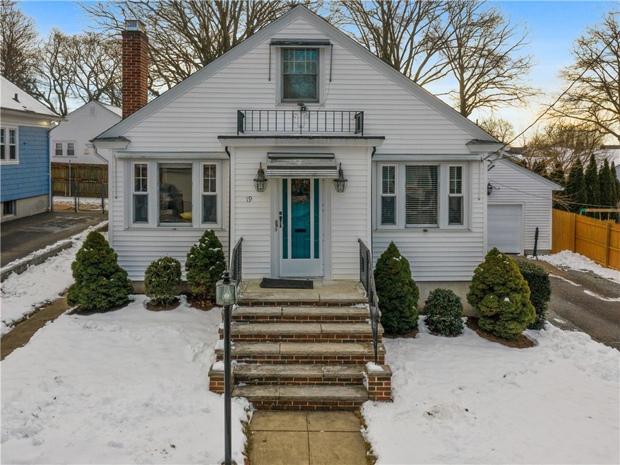 19 Trinidad St, Providence, RI 02908 - photo 1
