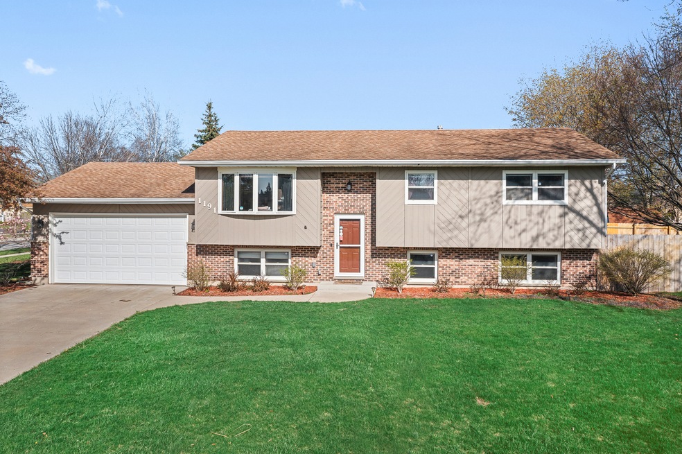 1191 Boulevard View Ave, Gurnee, IL 60031 - photo 1