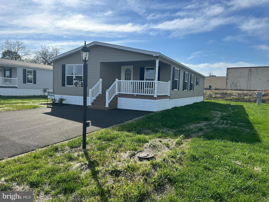 28 Evergreen Aly, Palmyra, PA 17078 - photo 1