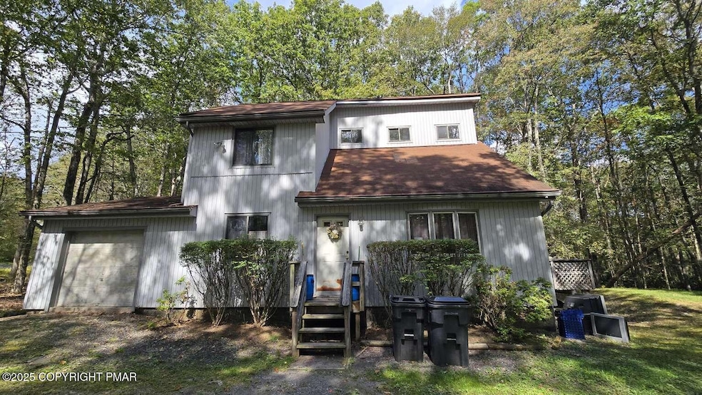 186 Kindling Dr, Blakeslee, PA 18610 - photo 1