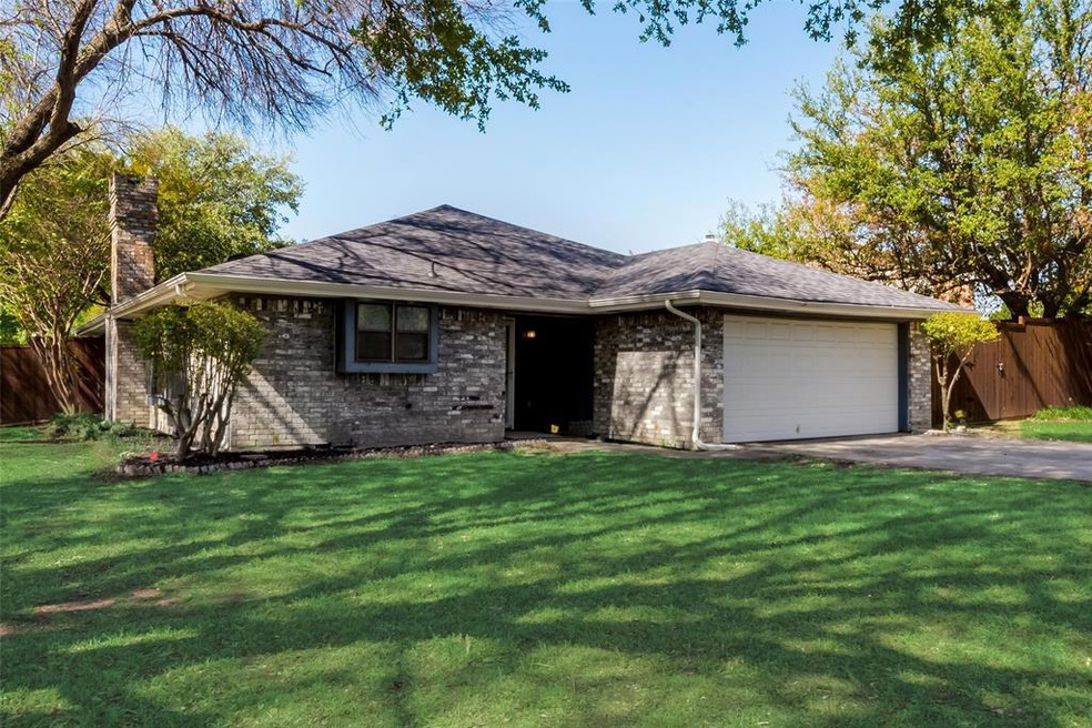 7900 Irish Dr, North Richland Hills, TX 76180 - photo 1