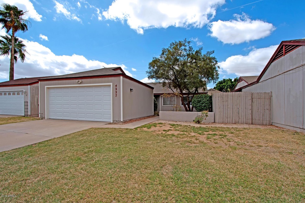 4227 E Carter Dr Phoenix AZ-large-001-8-