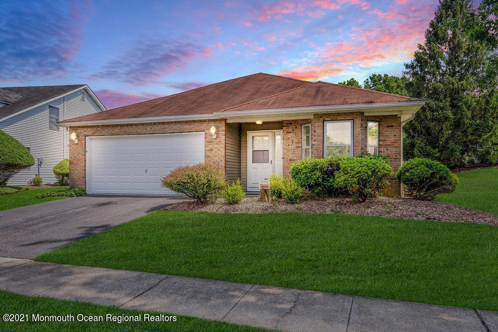 26 Hansom Ln, Marlboro, NJ 07746 - photo 1