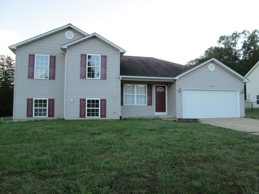 1820 Oak Knoll Dr, Farmington, MO 63640 - photo 1