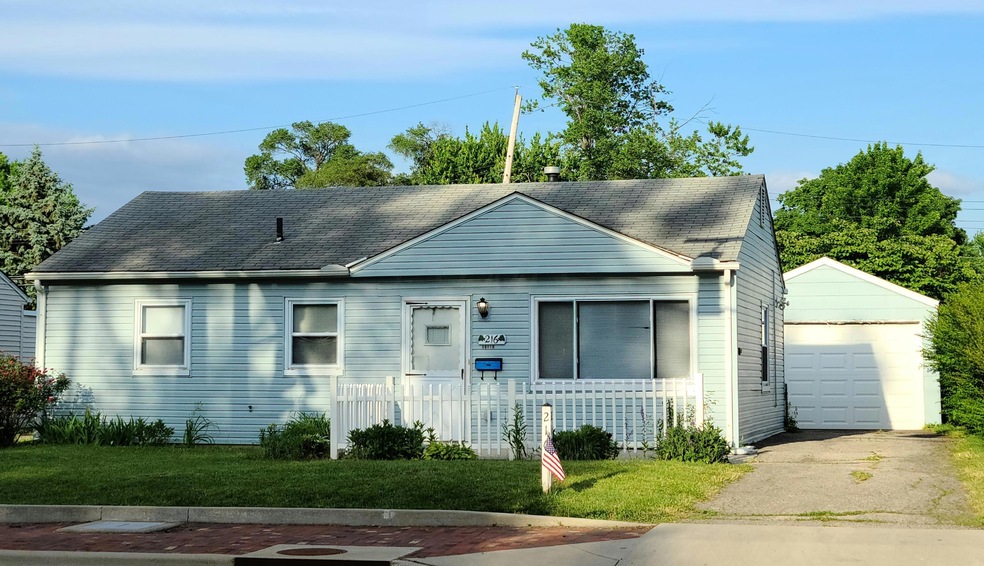 216 S Yearling Rd, Columbus, OH 43213 - photo 1