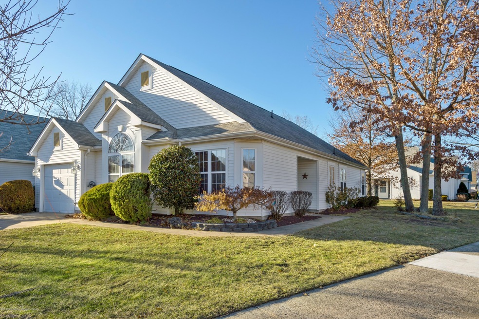 17_2EatonCourt_58_SideView_HiRes