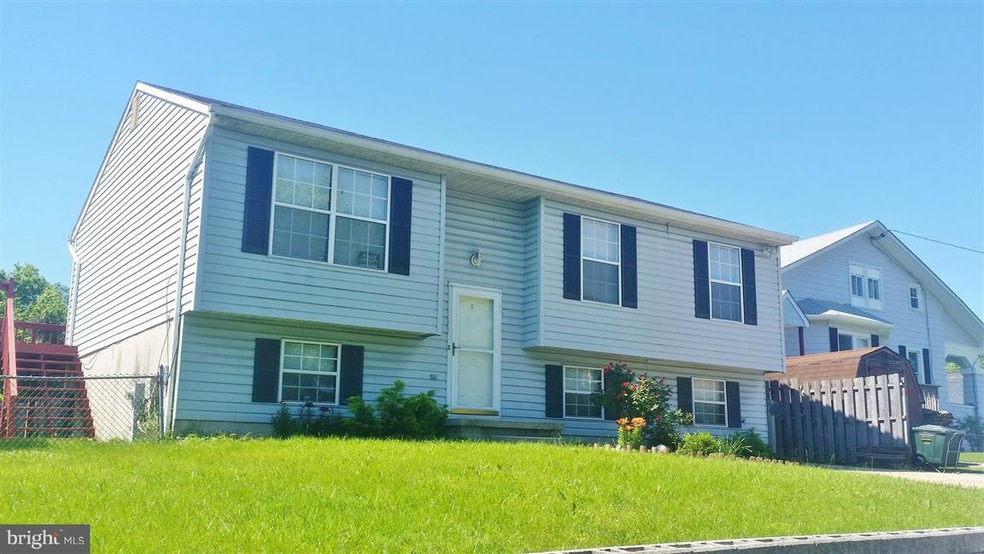 4005 Cross St, Halethorpe, MD 21227 - photo 1