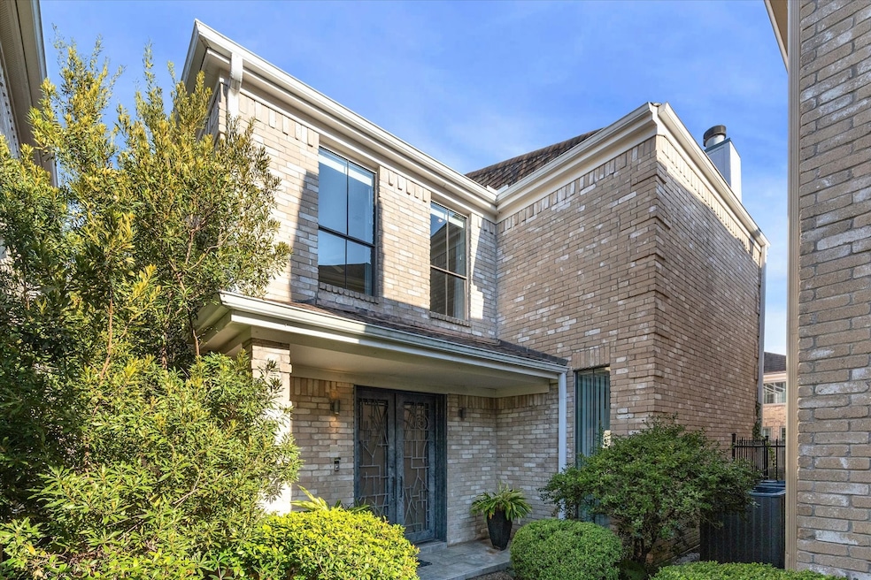 Welcome home! Unit C.