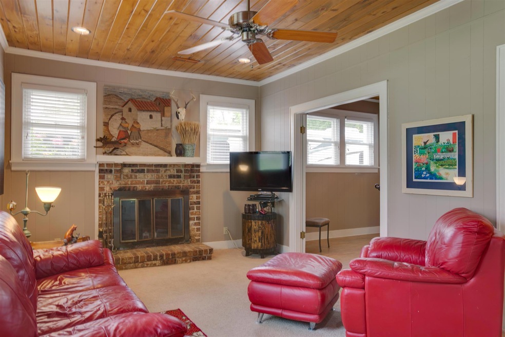 805 S Cannon Blvd, Shelbyville, TN 37160 - photo 1