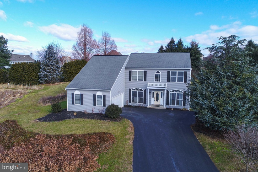 61 N Whisper Ln, New Holland, PA 17557 - photo 1