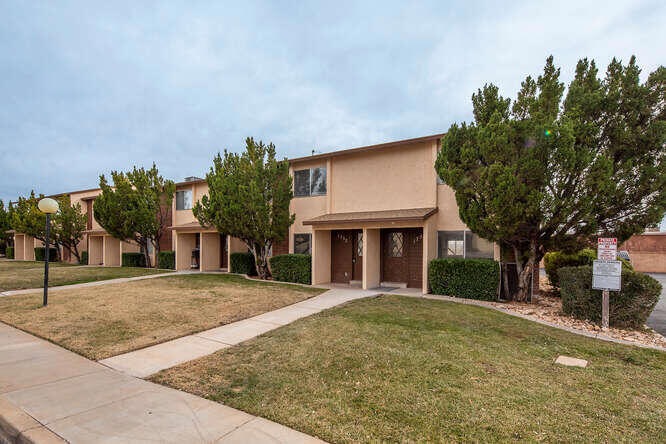 1757 W 950 N St George UT-small-001-001-