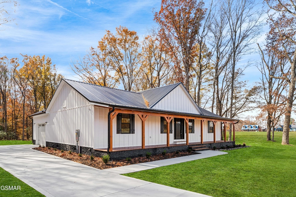 231 Sunset Blvd, White Pine, TN 37890 - photo 1