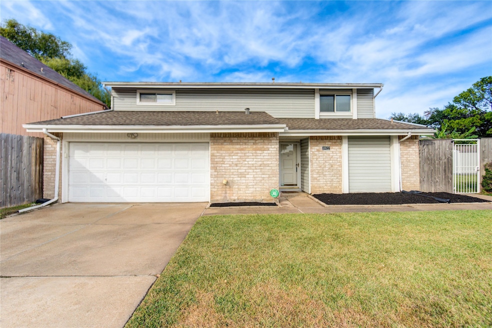 11922 River Meadow Ln, Stafford, TX 77477 - photo 1