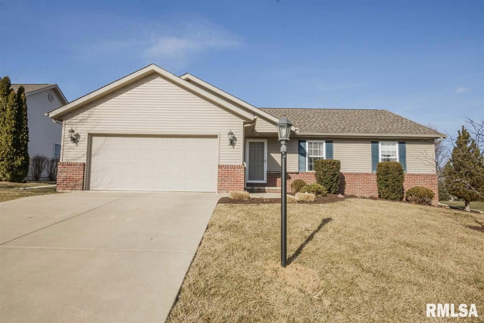 511 Fox Den Cove, Peoria, IL 61607 - photo 1