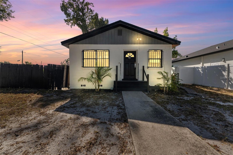 3102 W Leroy St unit A, Tampa, FL 33607 - photo 1