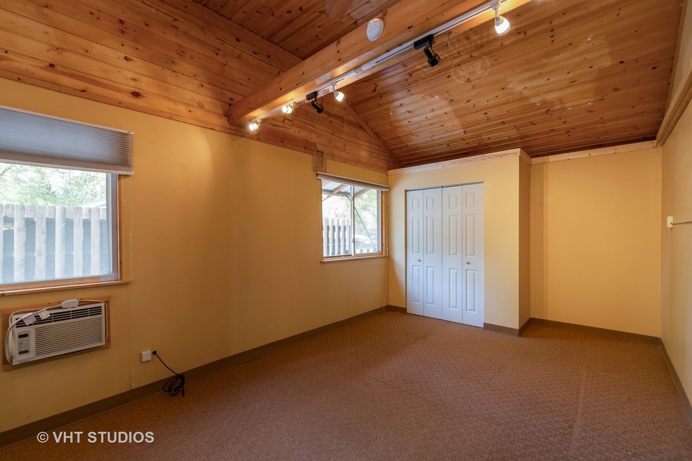 18130 Thomas Ln, Country Club Hills, IL 60478 - photo 1