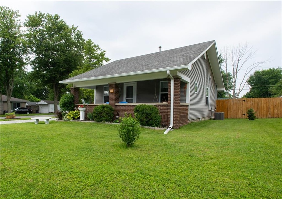 400 N 20th Ave, Beech Grove, IN 46107 - photo 1