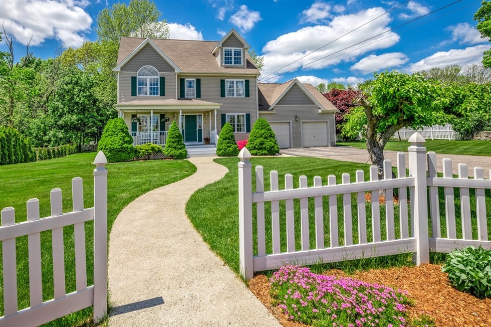 15 Bacon St, Franklin, MA 02038 - photo 1