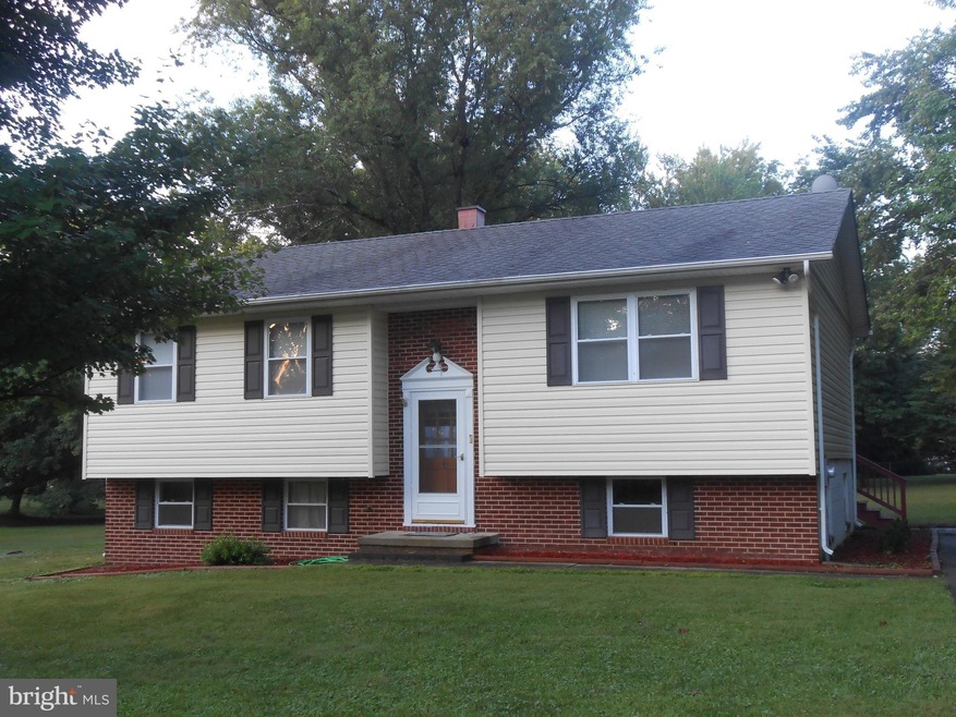 45277 Elmbrook Dr, California, MD 20619 - photo 1