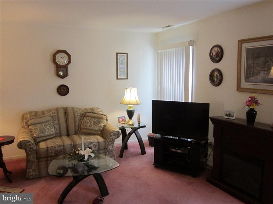 130 Blackfriars Cir unit 97, Doylestown, PA 18901 - photo 1