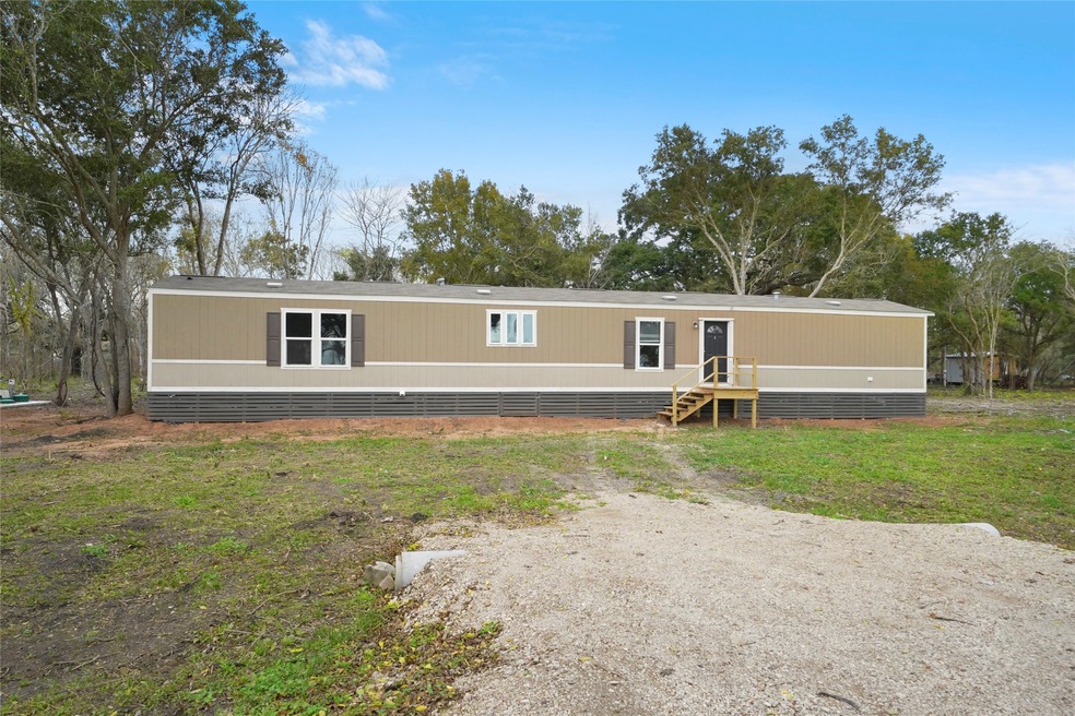 171 Country Oaks St unit Lot 19, Brazoria, TX 77422 - photo 1