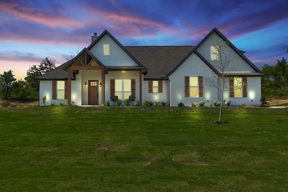 2029 Sunset Ct, Weatherford, TX 76088 - photo 1