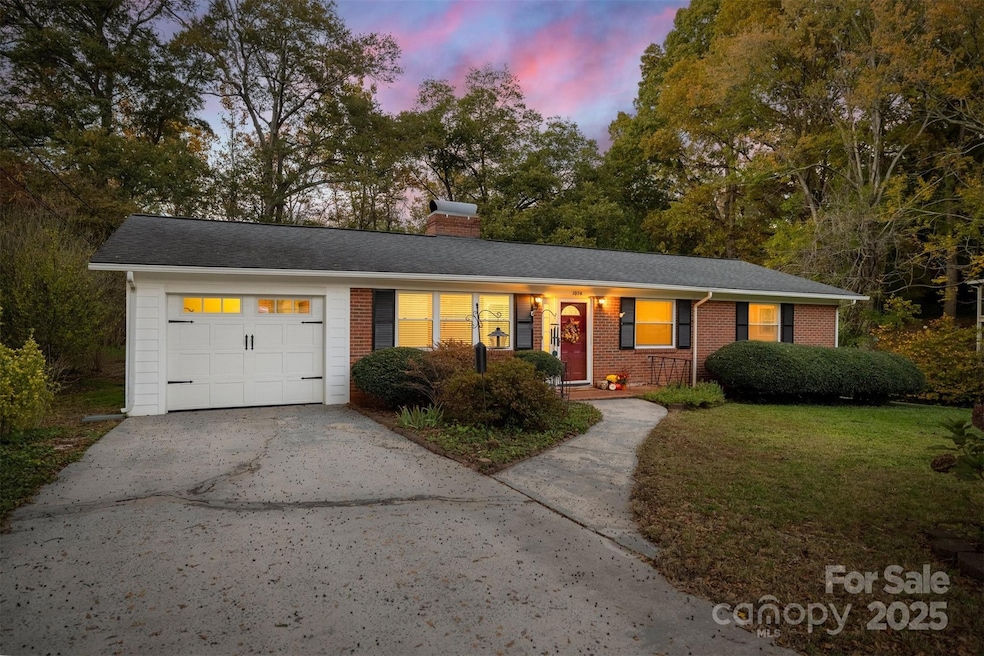 Under Contract $279,999