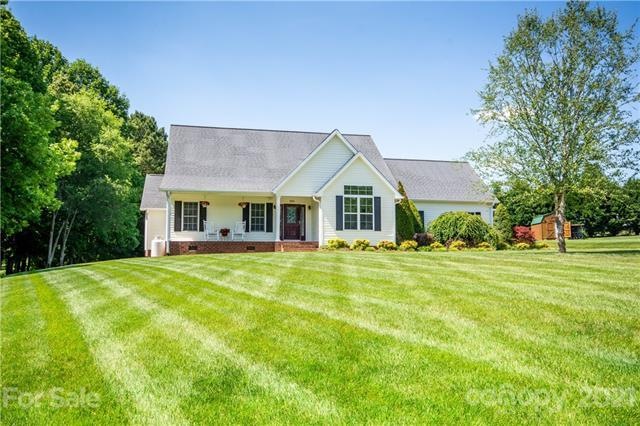 124 Morrison Creek Rd, Statesville, NC 28625 - photo 1