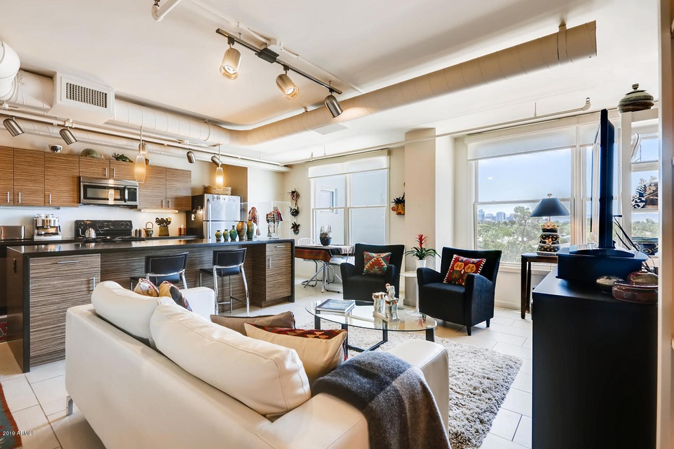 535 W Thomas Rd APT 407-large-001-1-Livi