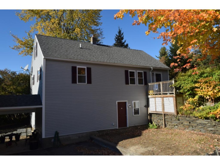 507 Pembroke St unit B, Pembroke, NH 03275 - photo 1
