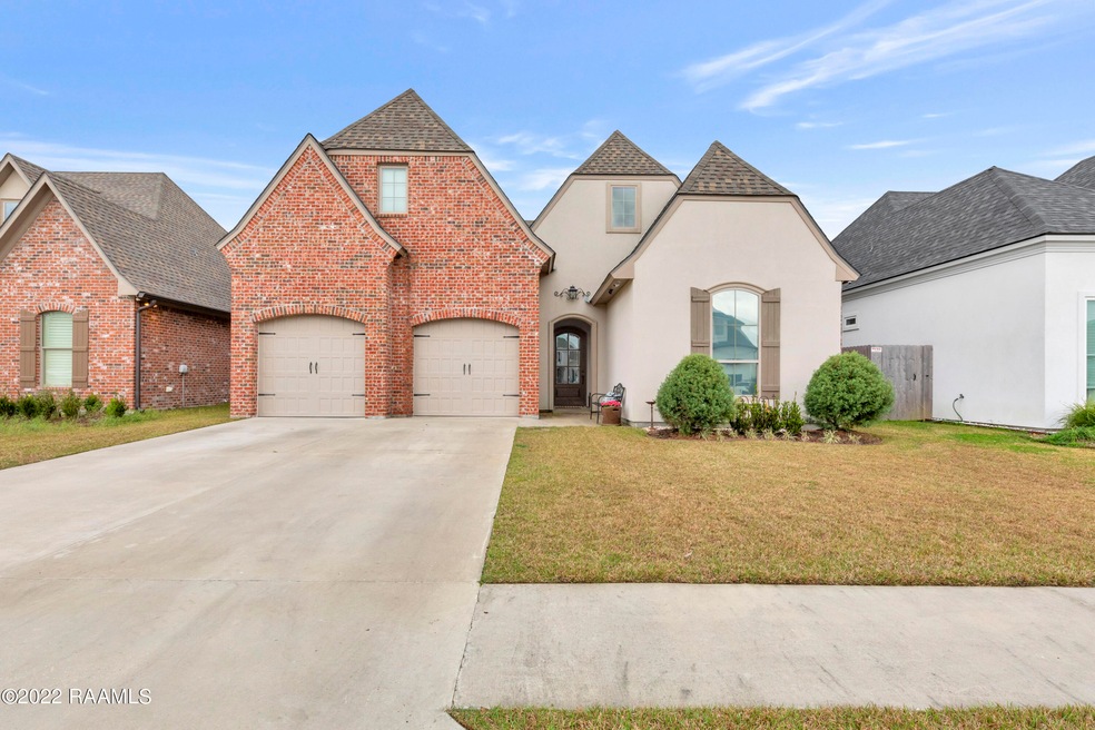 129 San Sebastian Dr, Youngsville, LA 70592 - photo 1