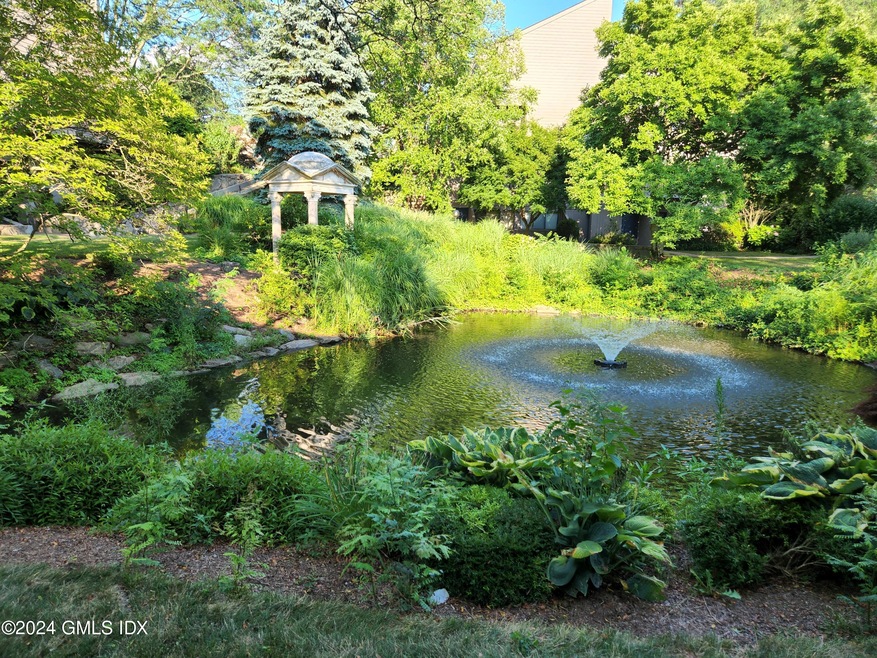 1465 E Putnam Ave unit 619, Old Greenwich, CT 06870 - photo 1