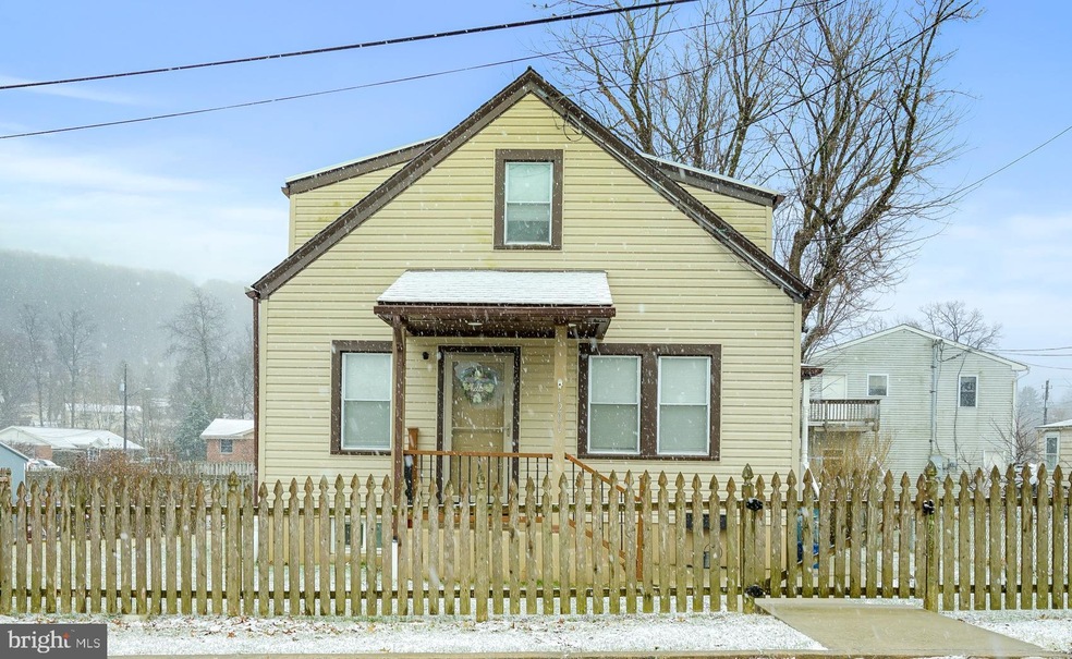 1206 Garden Ave, Allentown, PA 18103 - photo 1