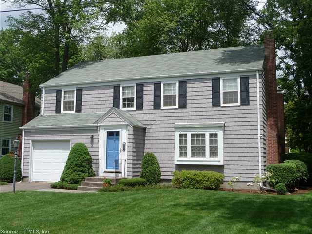 18 Craigmoor Rd, West Hartford, CT 06107 - photo 1