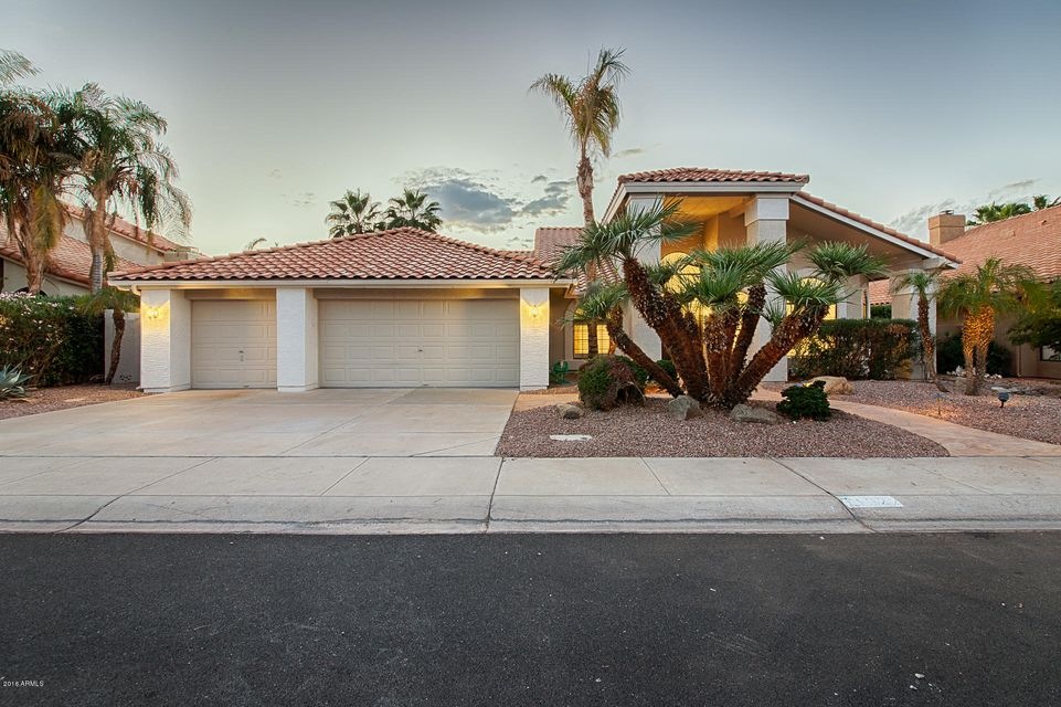 1022 S Crown Key Ct, Gilbert, AZ 85233 - photo 1