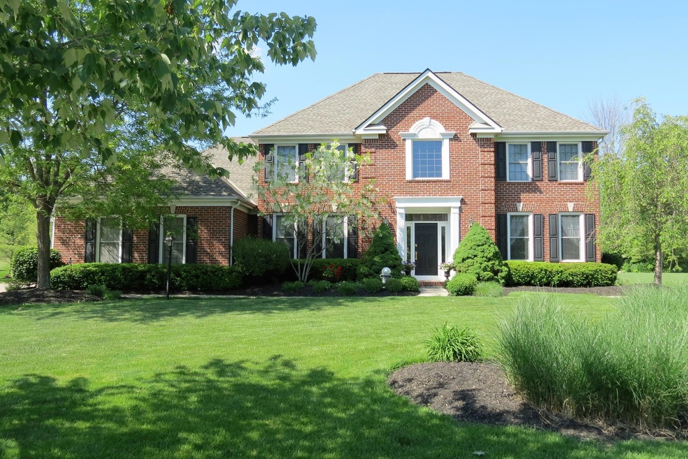 404 Engelwood Ct, Powell, OH 43065 - photo 1