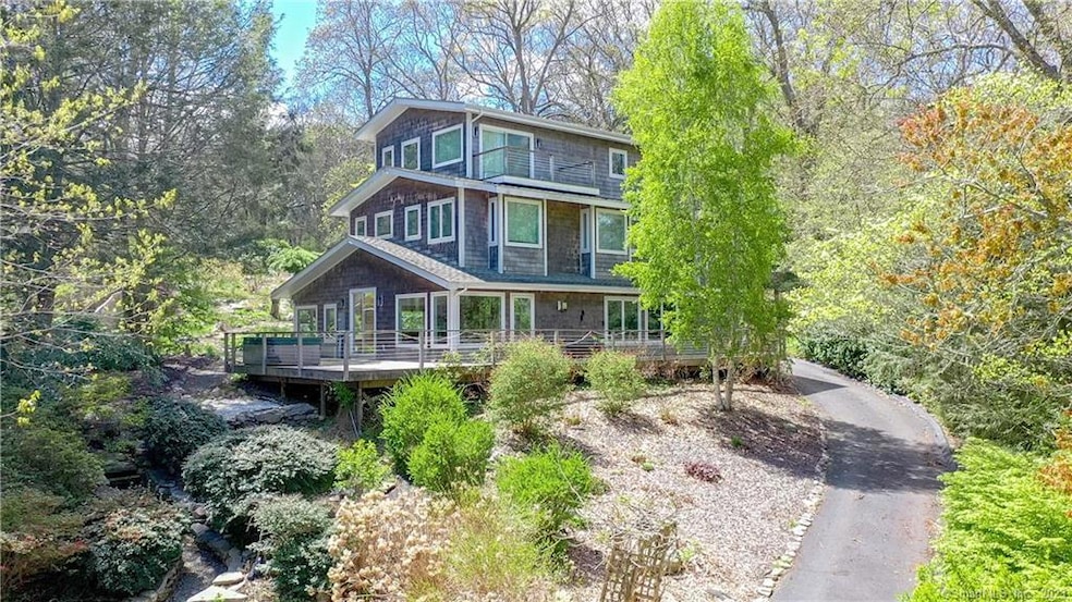 Sold $1,550,000 • Co-Listing Agent