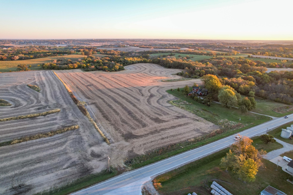 0 Nevada St unit 25478009, Indianola, IA 50125 - photo 1